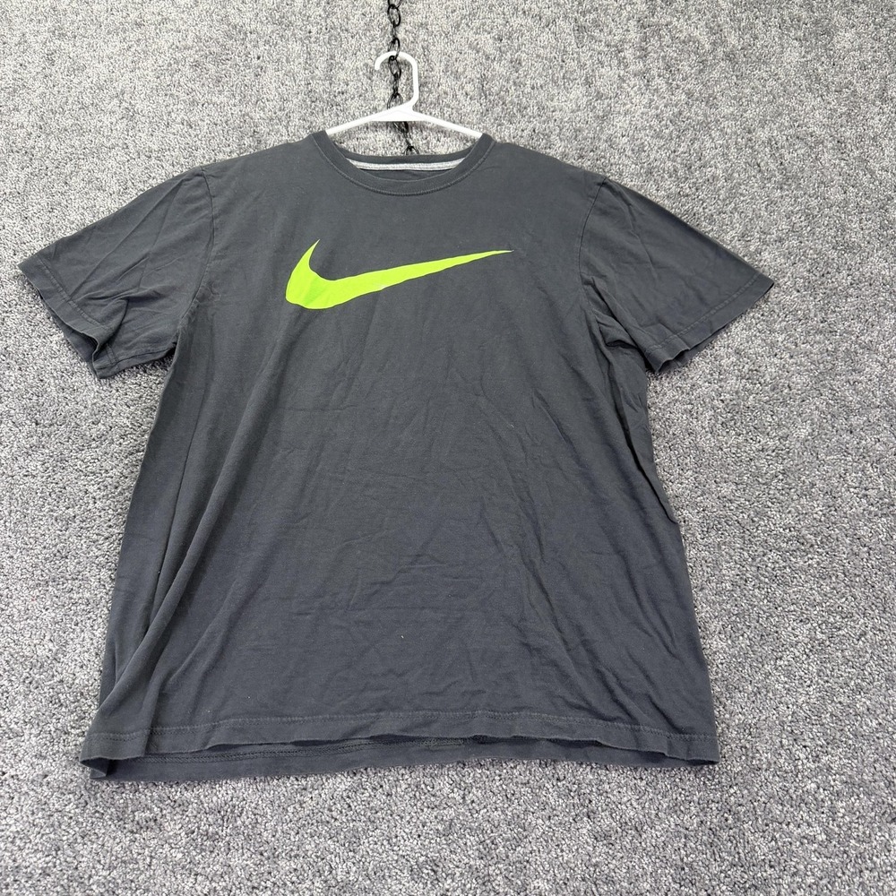 Nike Shirt Mens XL Gray Black Short Sleeve Swoosh Logo Graphic Tee Tagless
